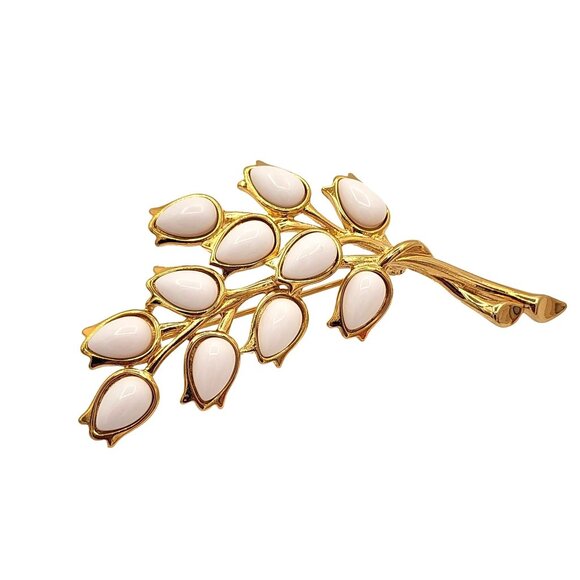 Vintage Trifari Gold-Tone Tulip Branch Pin Elegant 80s 90s Classy - Picture 2 of 5